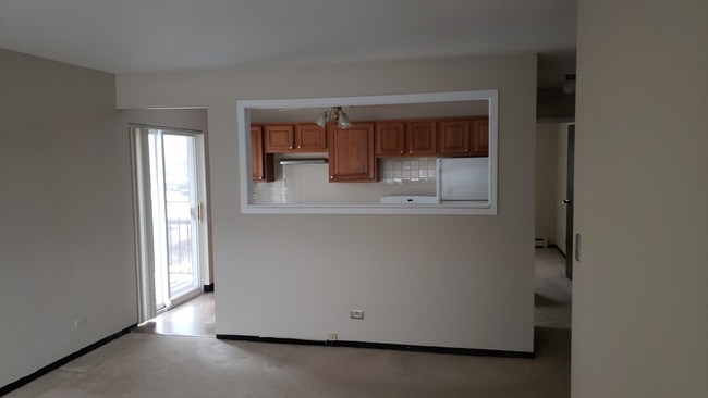 Building Photo - 700 W Ivanhoe Ln