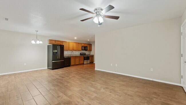 Building Photo - 307 Ewalt Ave