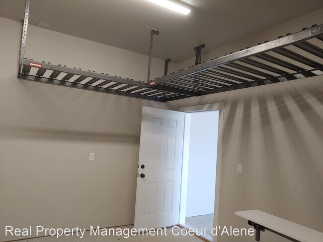 Foto del edificio - 1 br, 1 bath House - 623 W Empire Ave
