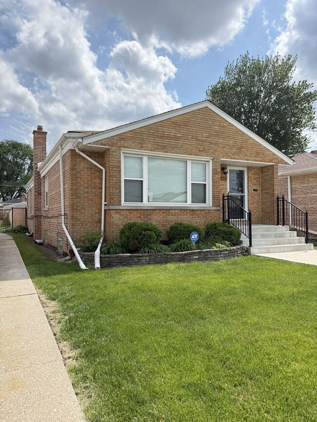 Building Photo - 3725 W 80th St