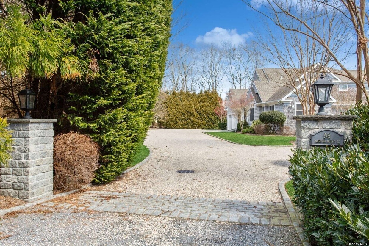 56 Meeting House Rd, Westhampton Beach, NY 11978 House Rental in