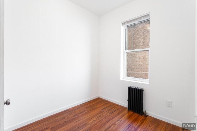 Foto del edificio - 1 bedroom in Brooklyn NY 11222