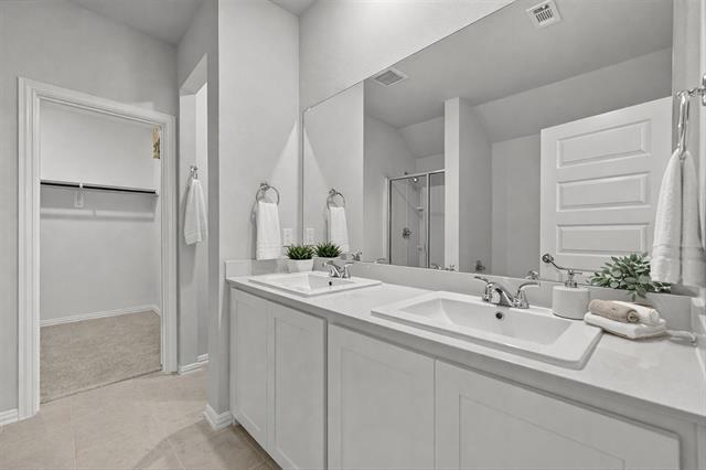 Building Photo - 1504 Foxglove