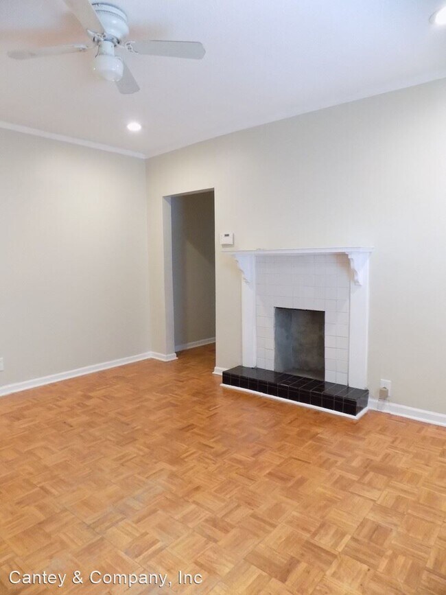 Building Photo - 3 br, 1 bath House - 926 Pine Street