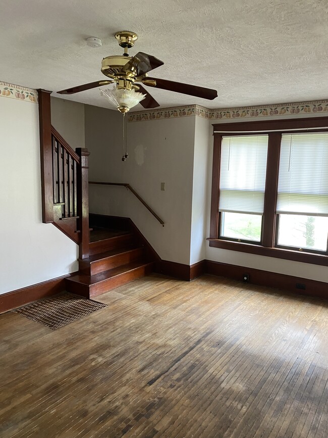 Dining room - 1403 Almond St