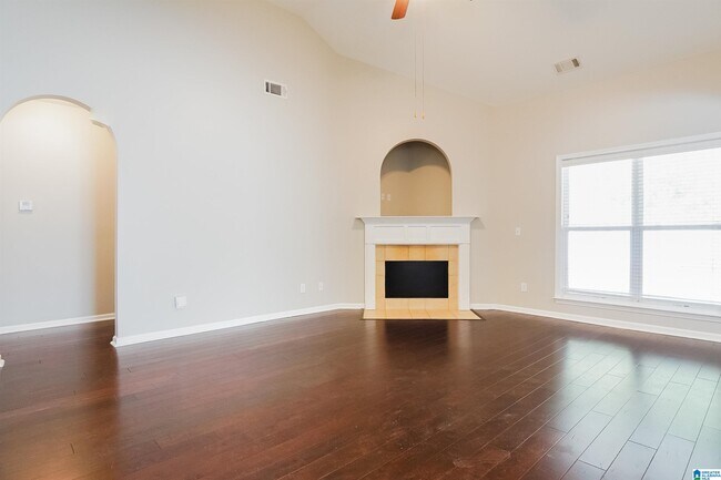 Foto del edificio - 6332 Letson Farm Trail
