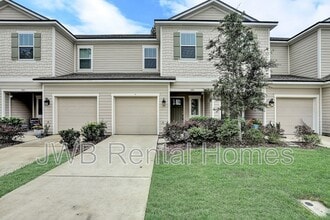 Building Photo - 330 Annies Pl