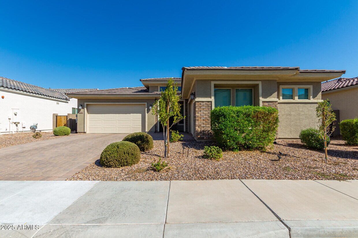 Foto principal - 28389 N 131st Dr