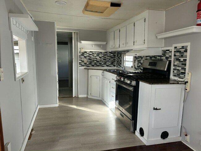 Foto del edificio - 38706 Daughtery Rd