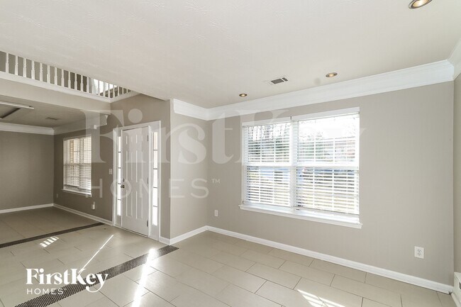 Foto del edificio - 117 River Pass Ct NE