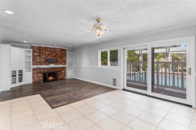 Foto del edificio - 8831 Cliffside Dr