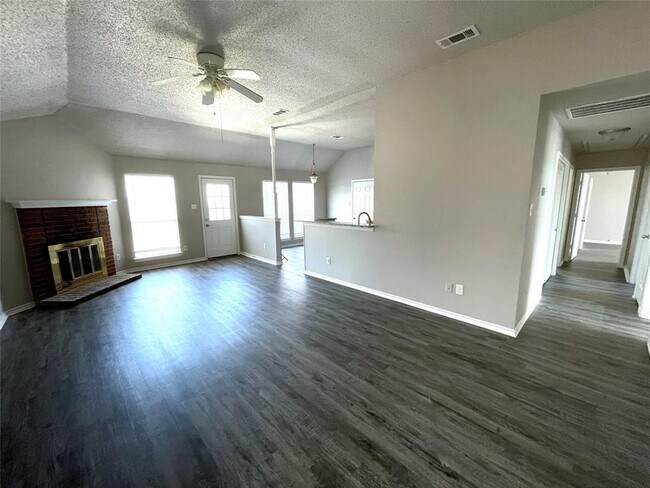 Foto del edificio - 8918 Quail Ridge Dr