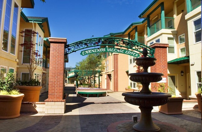 Foto del edificio - Carneros Village Lofts