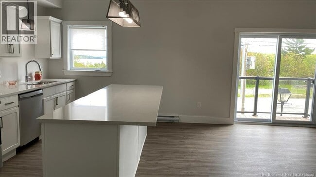 Building Photo - 227 River Valley Dr