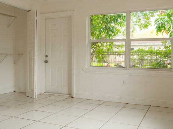 Foto del edificio - 2512 NW 9th Ct