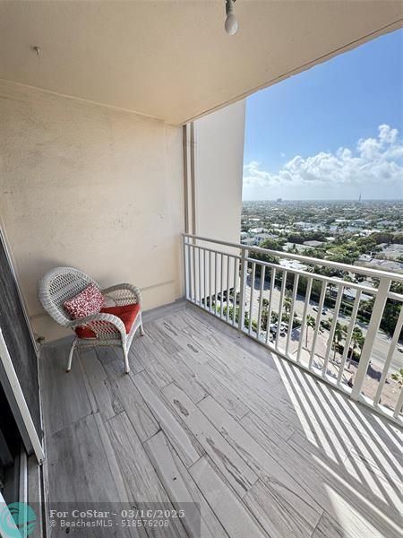 Foto del edificio - 5200 N Ocean Blvd