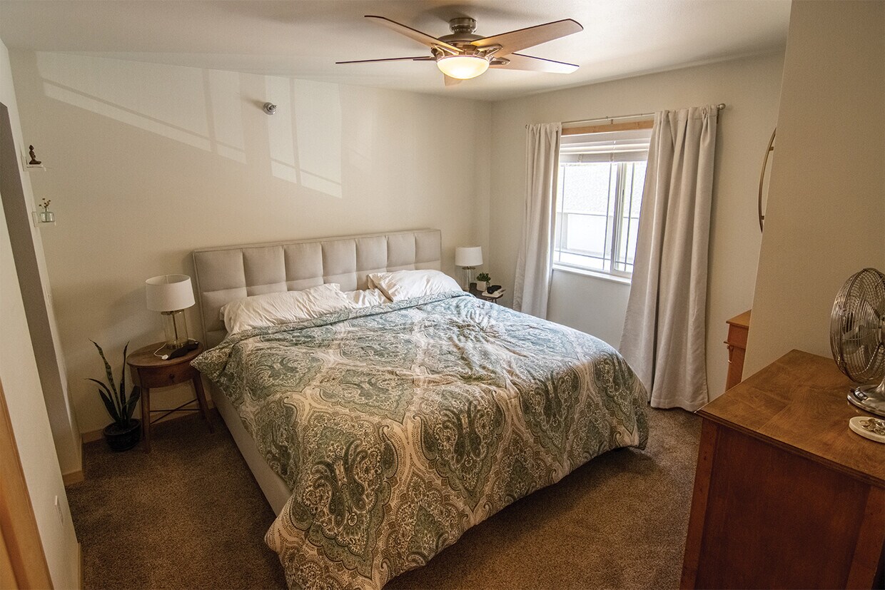 Foto principal - 3008 Gillette St