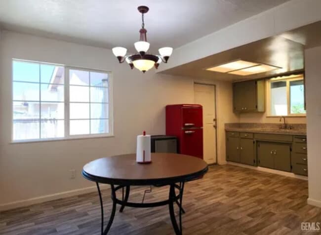 Foto del edificio - 501 N California Ct