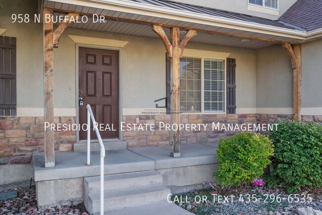 Building Photo - 958 N Buffalo Dr