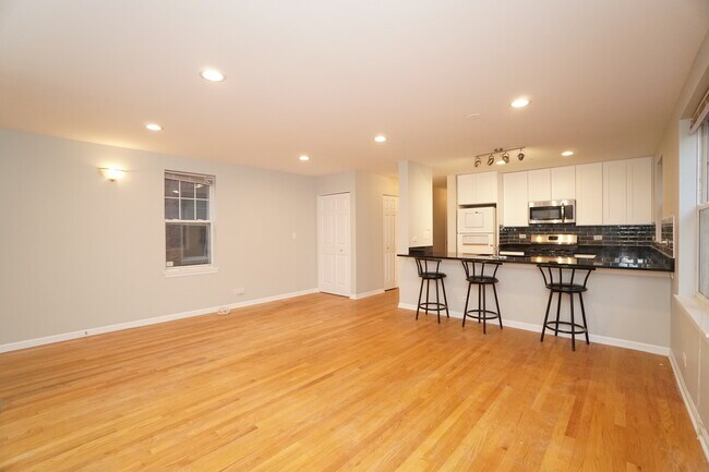 Foto del edificio - 1103 N Crosby St