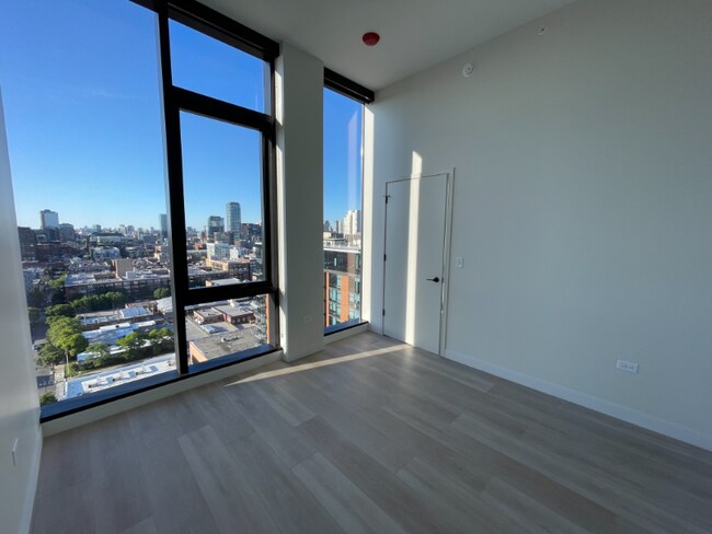 Photo - 1051 W Van Buren St Apartment