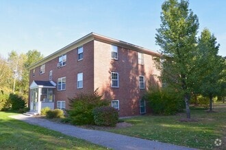 Building Photo - Keewaydin Pines