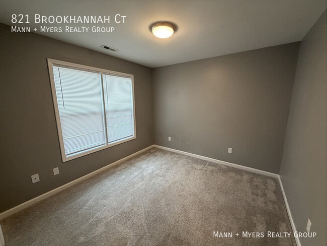 Building Photo - 821 Brookhannah Ct