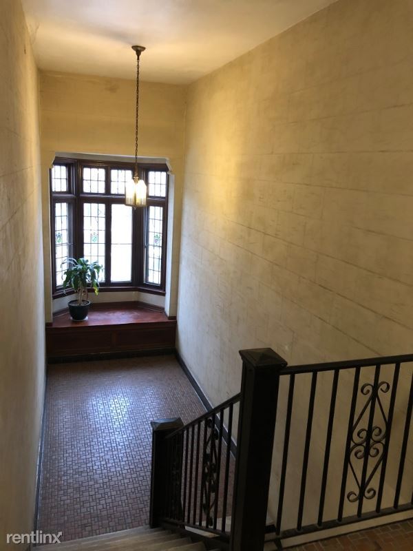 1 br, 1 bath Apartment 7520 York Dr Apartment for Rent in Clayton, MO