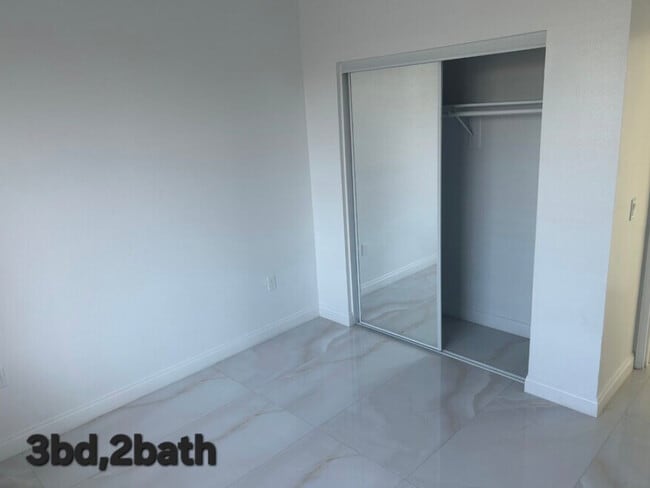 Foto del edificio - Solana Apartments