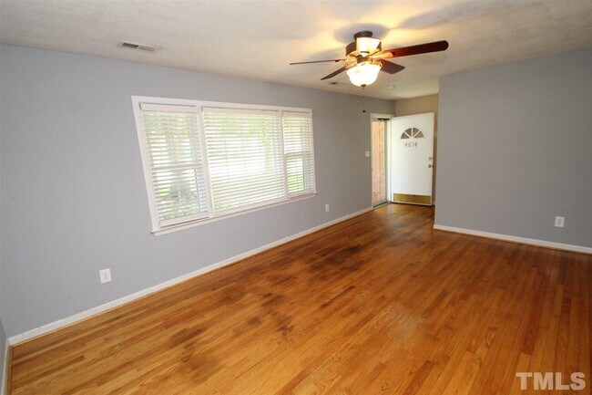 Building Photo - 4814 Greenbrier Rd