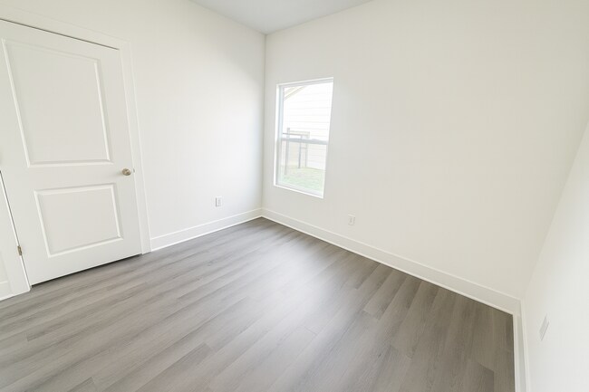 Foto del edificio - 5204/06 S Chase Cir