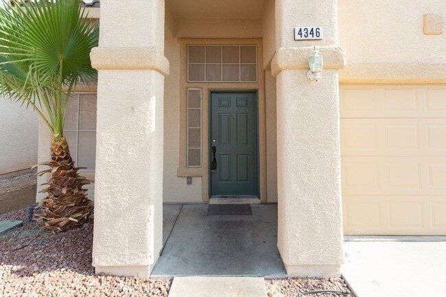 Foto del edificio - Large 4 bedroom home for less than $2000!