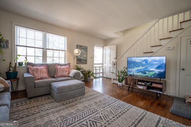 Foto del edificio - 1449 S Milledge Ave