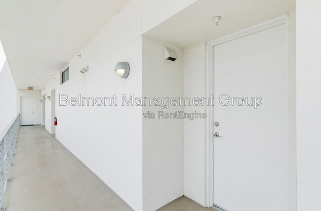 Foto del edificio - 525 E Jackson St