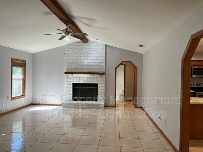 Building Photo - 3 Hemlock Terrace Ln