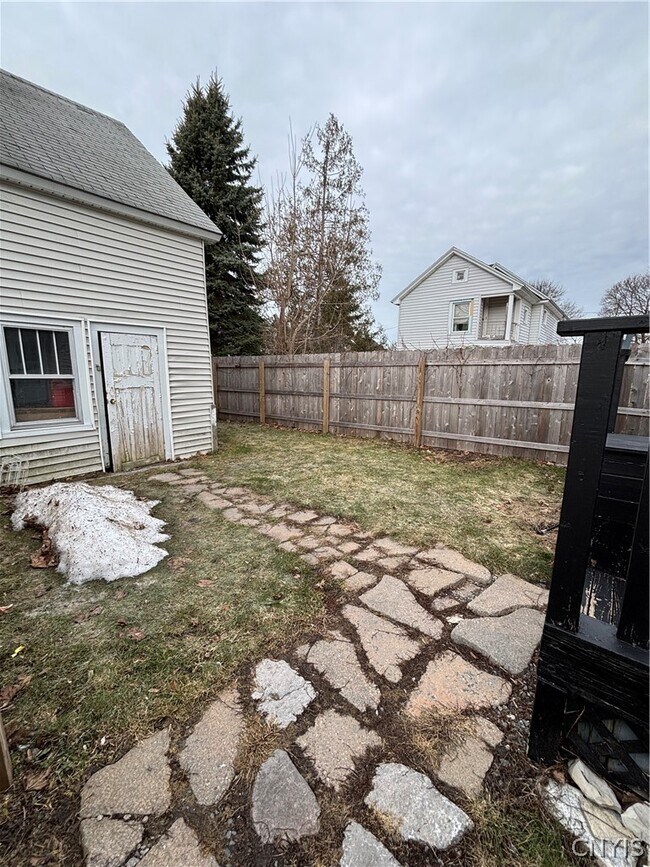 Foto del edificio - 1108 Salina St