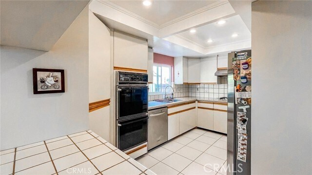 Foto del edificio - 17211 Faysmith Ave