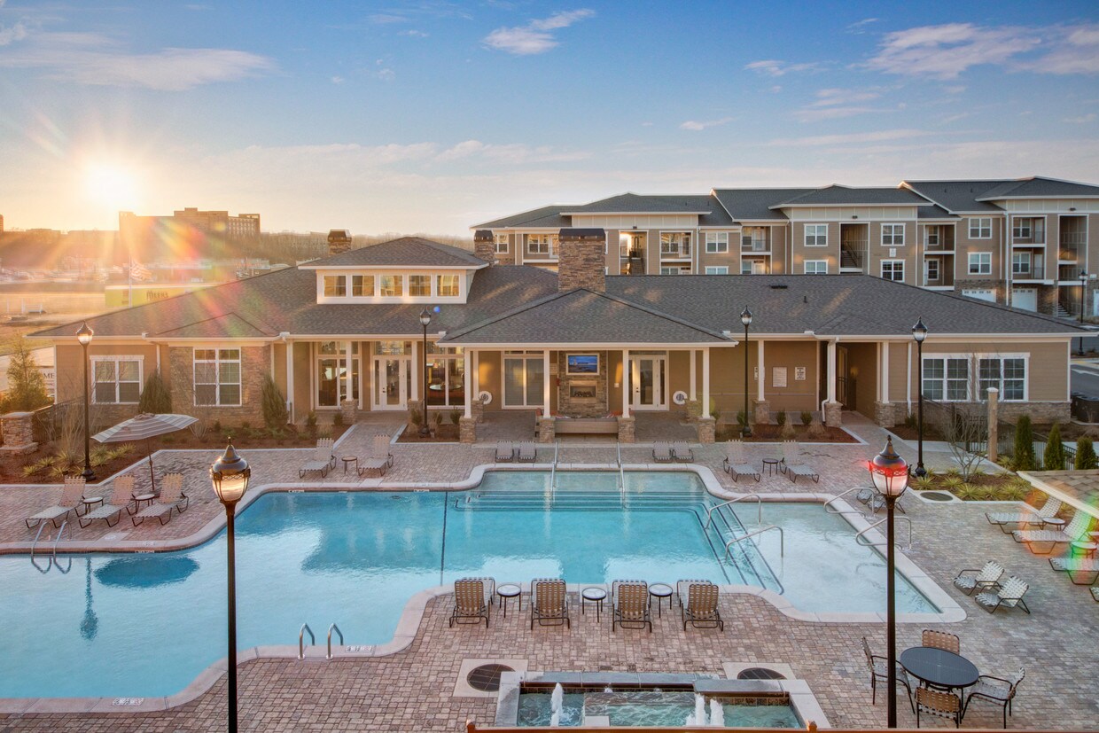 The Promenade Apartments at Pinnacle Hills Rogers, AR