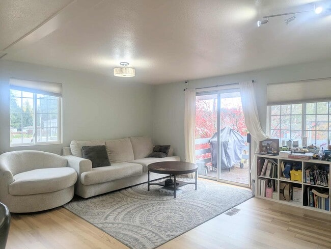 Foto del edificio - 16302 SE 132nd St