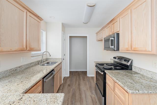 Building Photo - 1803 Park Pl