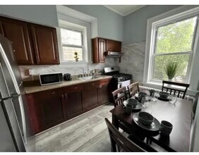 Building Photo - 109 72nd St