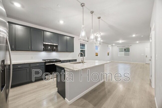 Building Photo - 809 Waterthrush Ln
