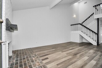 Building Photo - 7178 S Dairy Ashford Rd