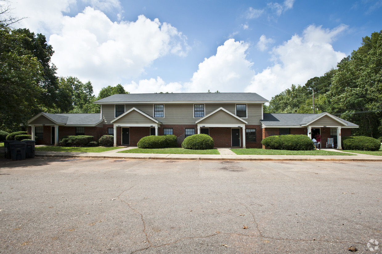 Foto del edificio - South Oak Apartments