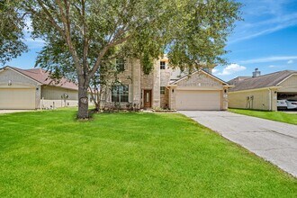 Building Photo - 9641 Weldridge Dr