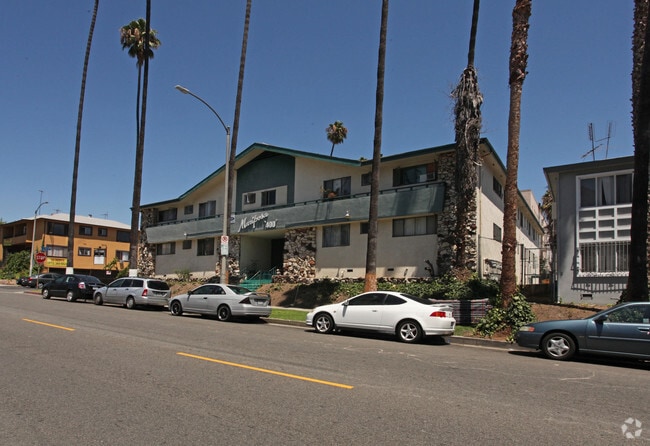 Building Photo - Mariposa Apartments