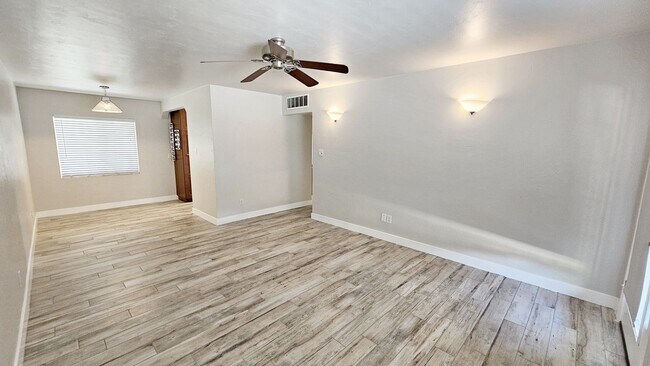 Foto del edificio - 3 Bedroom 2 Bathroom Home in Scottsdale