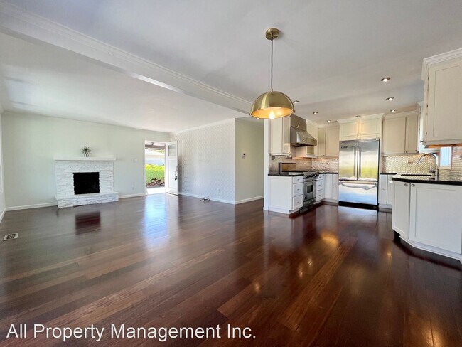 Foto del edificio - 3 br, 1 bath House - 1320 Hermosa Ave