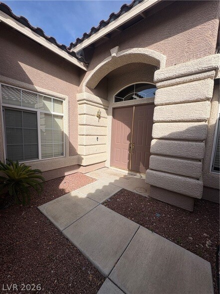 Building Photo - 8804 Glenistar Gate Ave