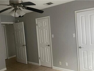 Building Photo - 1810 Nicole Cir